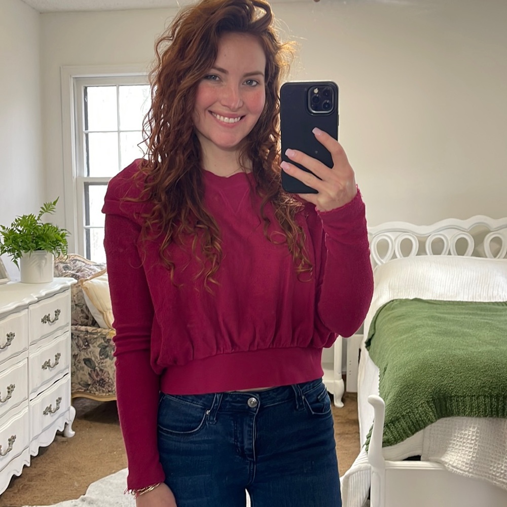 Free people pink cropped sweatshirt size small